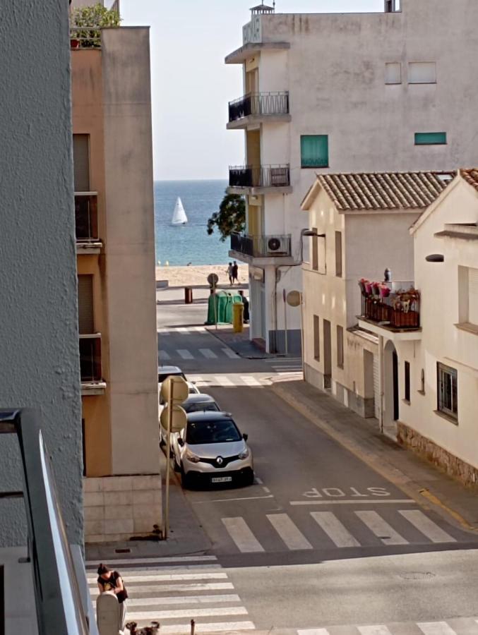 Apartament Edifici Simbat A 150M De La Platja Apartment ปาลามอส ภายนอก รูปภาพ